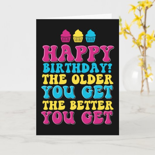 年を取れば、より良いバナナの誕生日を得おもしろいる カード (黄色い花)