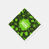 年を追加するハッピーハローウィン緑の不気味なクローリー スタンダードカクテルナプキン (角)