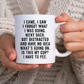 年寄来り、私は自分の忘れことを見た ツートーンマグカップ