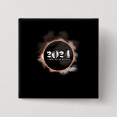 年次食の月を段階的に行なう総太陽のな月 缶バッジ (正面)