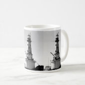 年齢の灯台の石 コーヒーマグカップ (正面右)