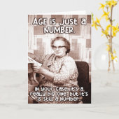 年齢は数字のみ – おもしろい誕生日カード カード (黄色い花)