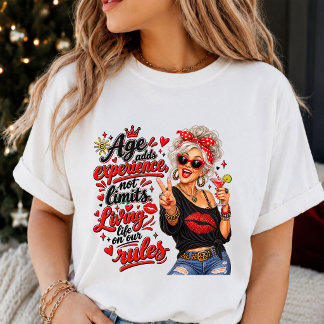 年齢は経験を積むもので、限界ではない 楽しいおばあちゃん トライブレンドTシャツ