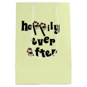 幸いにも抱き枕 ミディアムペーパーバッグ (裏面)