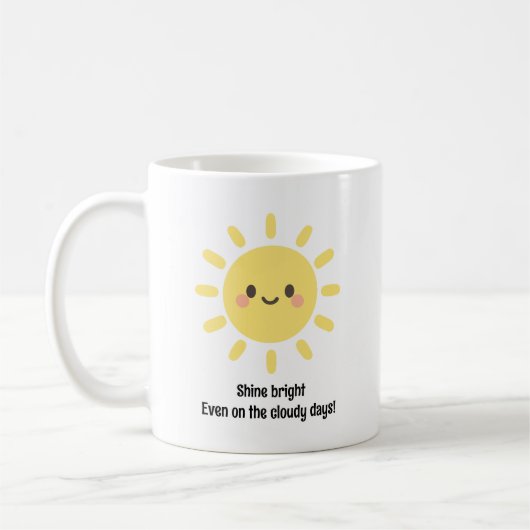 幸せそうな顔の黄色い太陽 コーヒーマグカップ (左)