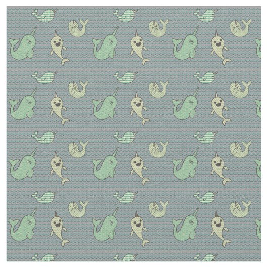 幸せで小さいNarwhals ファブリック (クローズアップ)