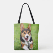 幸せで、精力的なペンブロークのウェルシュコーギーの子犬 トートバッグ (裏面)