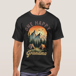 幸せなおばあちゃんキャンパー 1歳の誕生日 キャンピング Tシャツ