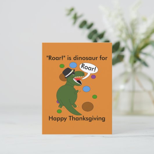 幸せなおもしろい感謝祭の恐竜がパーソナライズ ポストカード (スタンド正面)