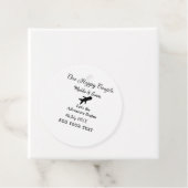 幸せなカップルが始めるウェディングアドベンチャー フェイバータグ (インサイチュ)