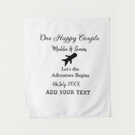 幸せなカップルと一緒に冒険が始まるウェディング タペストリー