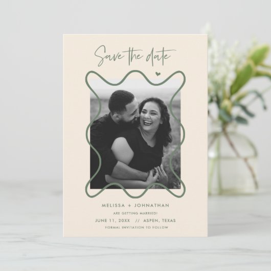 幸せなカップルの結婚式お知らせ 保存日付 セーブザデート (スタンド正面)
