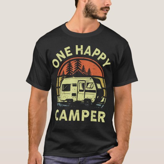 幸せなキャンパーママパパの面白いRVキャンピングカーの幼児 Tシャツ (正面)