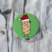 幸せなクリスマスのサンタの帽子を身に着けているポテトのポテト 缶バッジ (インサイチュ)