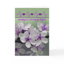 幸せなナース日-概要-紫色の花