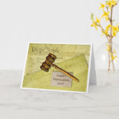 幸せなパラリーガルの日、文書および槌 カード (黄色い花)