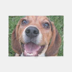 幸せなビーグル犬の微笑のフリースブランケット フリースブランケット