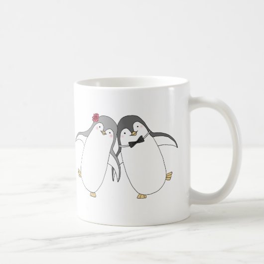 幸せなペンギンのカップルのかわいい結婚記念日のマグ コーヒーマグカップ (右)