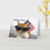 幸せなメモリアルデー- PawsNury Patriotic Cat カード (黄色い花)