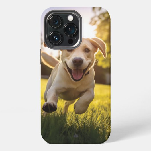 幸せなラブラドールの子犬が走る  iPhoneケース (裏面)
