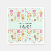 幸せな動物とおもちゃが登場するかわいいパターン誕生日 スタンダードカクテルナプキン (正面)