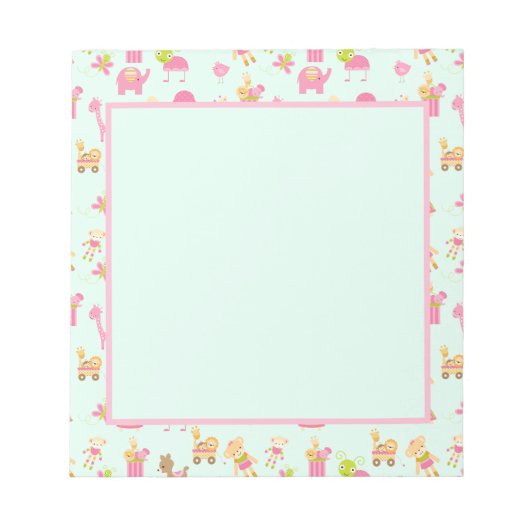 幸せな動物とおもちゃが登場するかわいいパターン ノートパッド (正面)