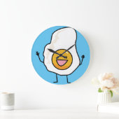 幸せな卵の朝食の上の卵の明る側 ラージ壁時計 (ホーム)