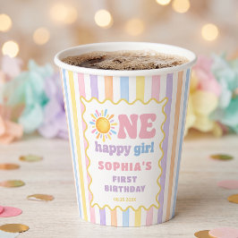 幸せな女の子の1歳の誕生日おひさま 紙コップ