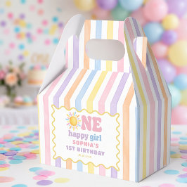 幸せな女の子の1歳の誕生日 太陽の輝き フェイバーボックス