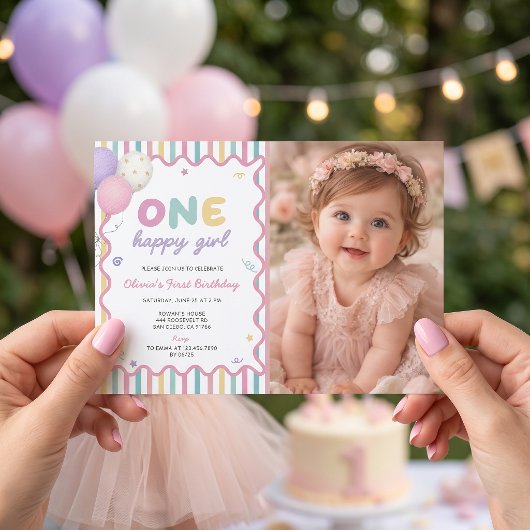 幸せな女の子ストライプ1歳の誕生日招待状 招待状