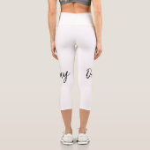 幸せな娘の日si.ple名前ミニマル文字tを追加 カプリレギンス (裏面)