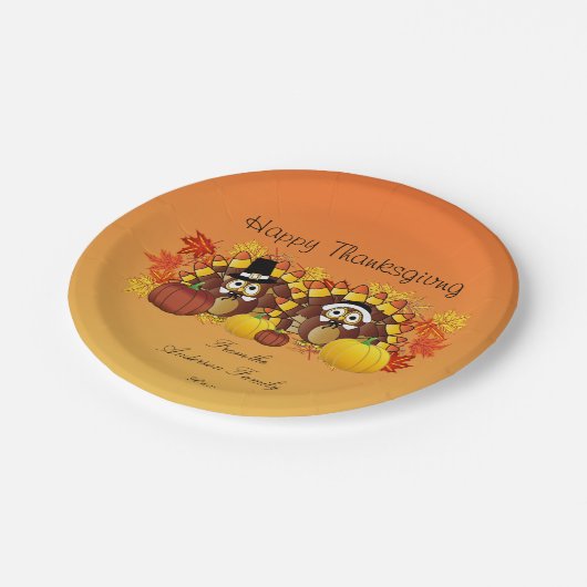 幸せな感謝祭のフクロウの巡礼者をパーソナライズ ペーパープレート (アングル)