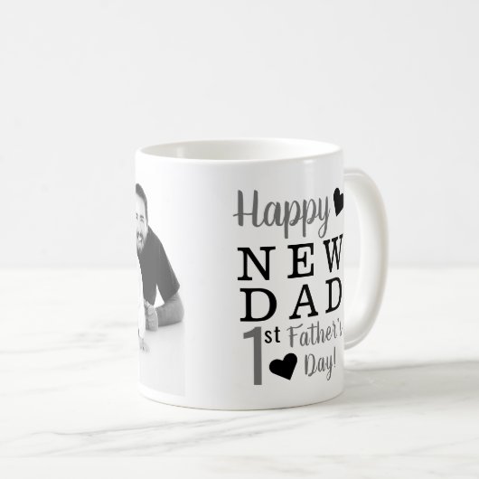 幸せな最初父の日の新しいパパ コーヒーマグカップ (正面右)