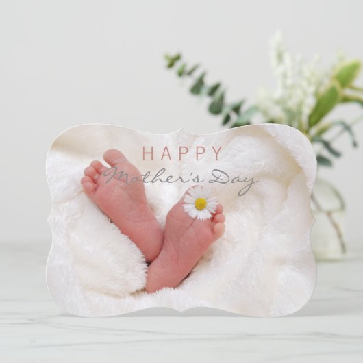 幸せな母の日の甘いベビーの足の挨拶状 カード (スタンド正面)