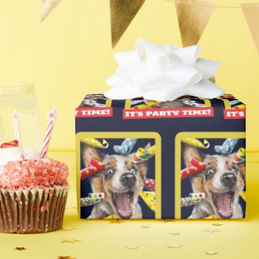 幸せな犬のパーティーブロワー ラッピングペーパー (誕生日パーティー)