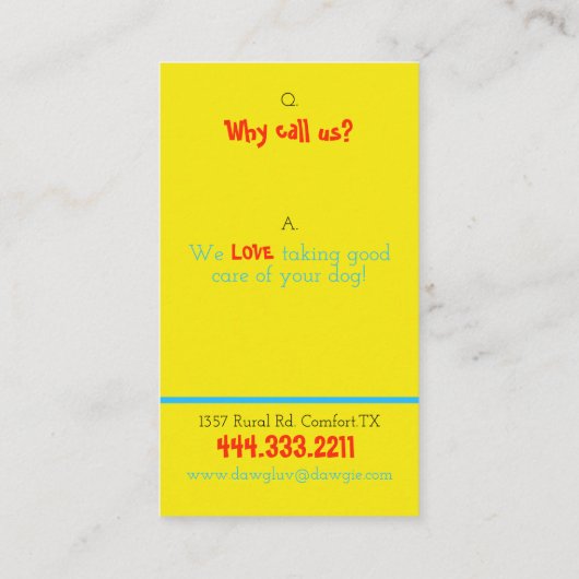 幸せな犬の写真の犬小屋に乗っているカスタムな犬 名刺 (裏面)