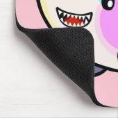 幸せな笑顔のベビーシャークの泡。 マウスパッド (コーナー)