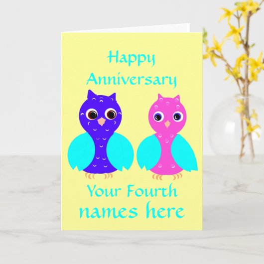 幸せな第4結婚記念日のフクロウはカスタマイズ カード (黄色い花)