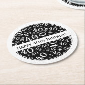 "幸せな第40誕生日"の黒くか白いパーティーのテーマRnd ラウンドペーパーコースター (アングル)