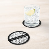 "幸せな第50誕生日"の黒くか白いパーティーのテーマRnd ラウンドペーパーコースター (インサイチュ)