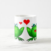 幸せな緑カエルのかわいい漫画動物 コーヒーマグカップ (中央)