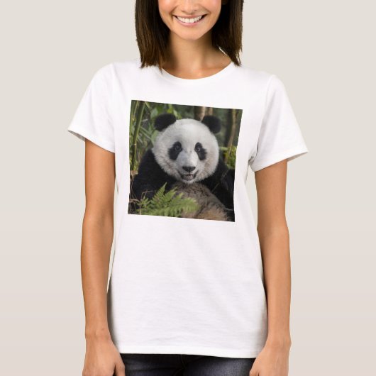 幸せな若いパンダ、中国 Tシャツ (正面)