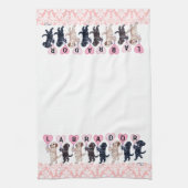 幸せな行進にラブラドールの絵を描くこと キッチンタオル (縦)