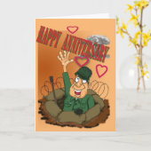 幸せな記念日を放棄している軍隊の人 カード (黄色い花)