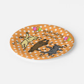 幸せな踊りのラブラドールのトリオの誕生会 ペーパープレート (アングル)