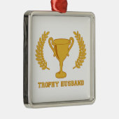 幸せな金トロフィの夫 メタルオーナメント (右)