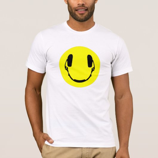 幸せな顔のヘッドホーン Tシャツ (正面)