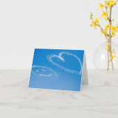 幸せな顔及びハートの青空のブランクの挨拶状 カード (黄色い花)