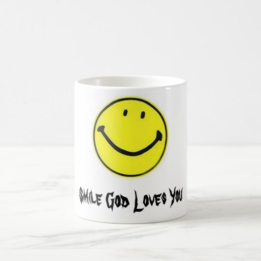 幸せな顔、スマイルの神愛 コーヒーマグカップ (中央)