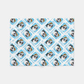 幸せなHowlidaysのボーダーコリー フリースブランケット (正面(横))